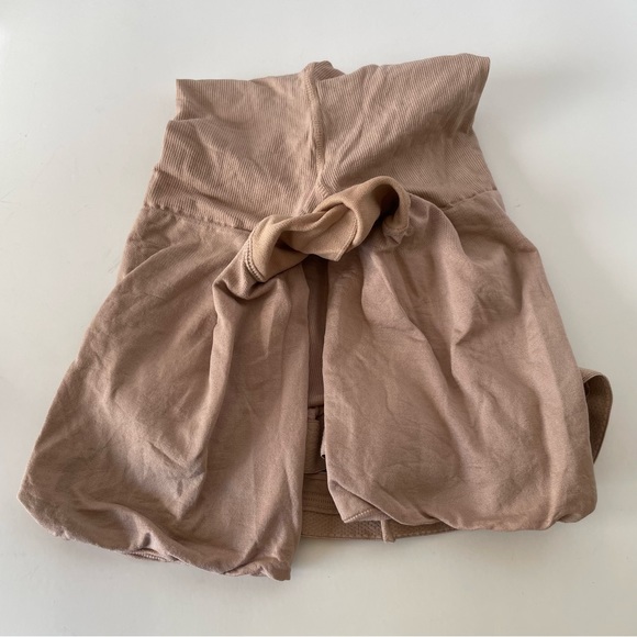 Spanx High Waisted Power Panty Size B bare - Picture 5 of 10